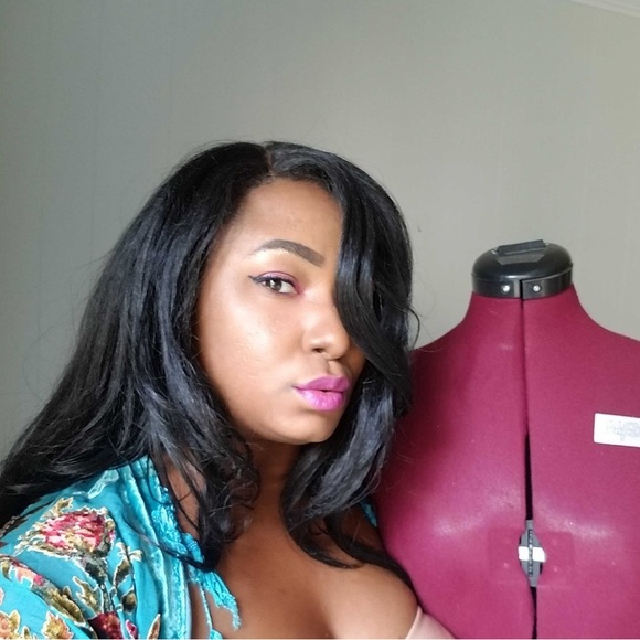 Meet your Posher, Andrea - Picture 8 of 8